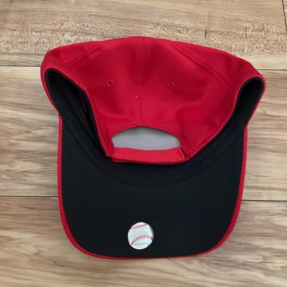 Washington nationals adult red baseball hat. One size fits most. Brand new. - Picture 2 of 3